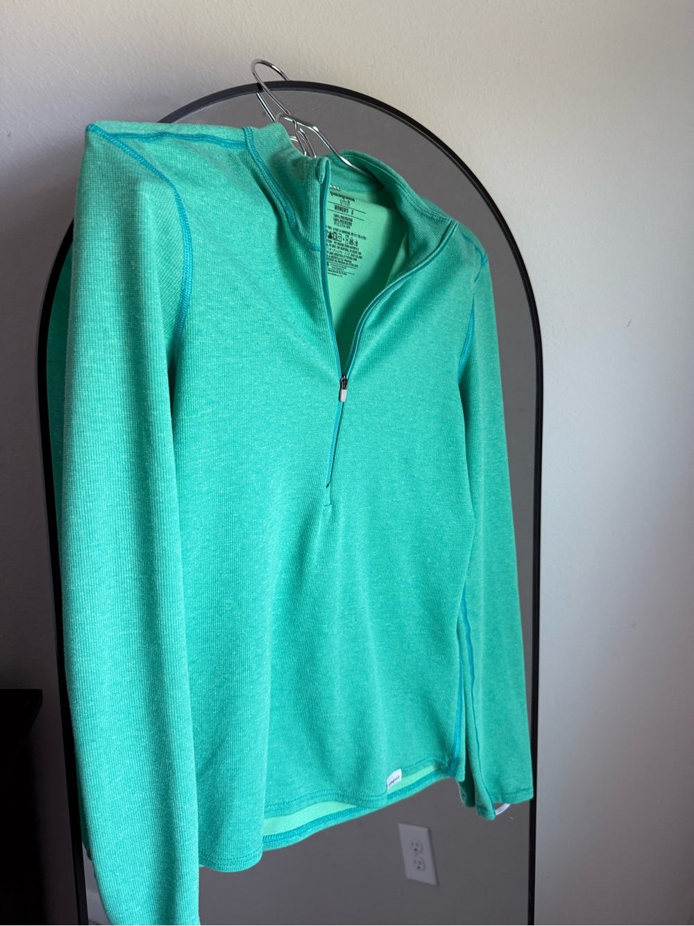 Patagonia Top Women's S Green Half Zip